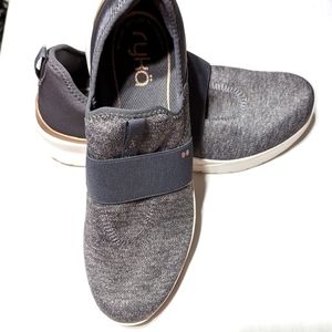 New Ryka 11 wide slip on sneakers